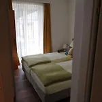 Alpina Apartman