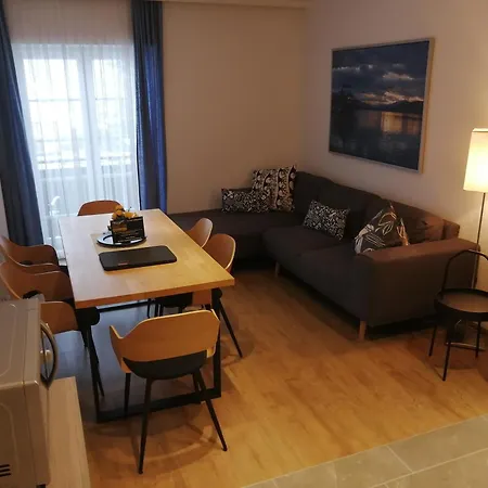 Alpina Apartment *