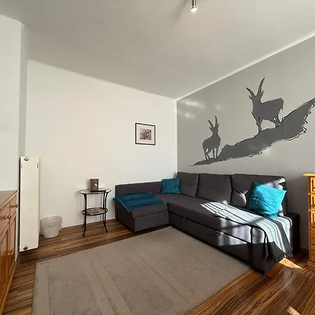 Alpina Apartment *