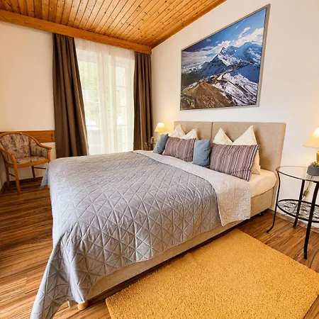 Alpina Apartment *