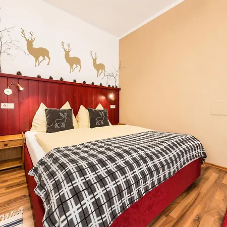 Alpina Apartment *